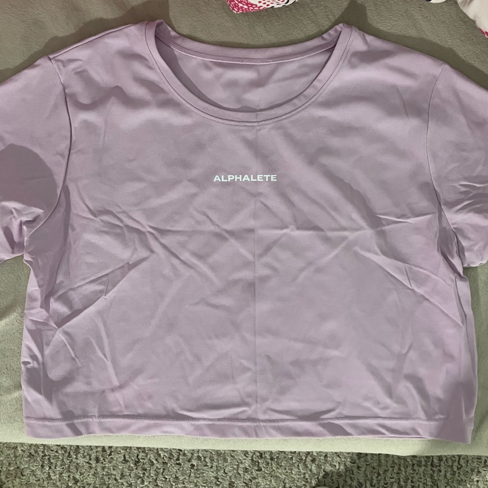 Alphalete shirt pink